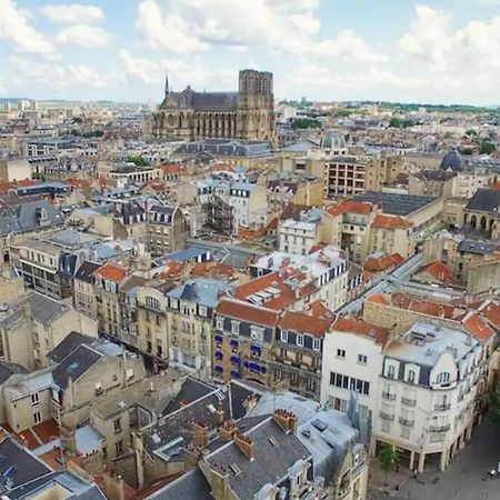 Reims Centre : Appartement Lumineux Et Atypique 46, Place D'Erlon Exterior foto