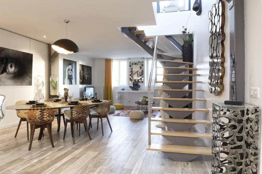 Reims Centre : Appartement Lumineux Et Atypique 46, Place D'Erlon Exterior foto